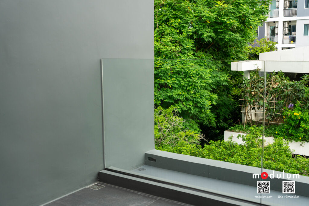 ราวกันตก-กระจกนิรภัย