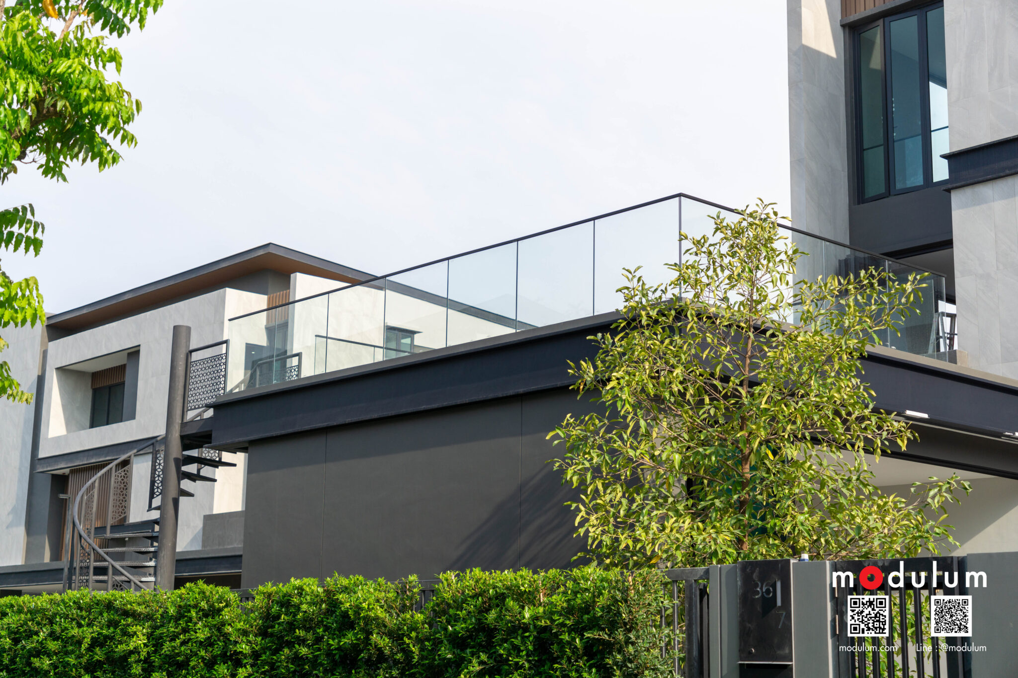 ราวกันตก ราวระเบียง ราวบันได กระจกนิรภัย รุ่น Frameless - Image 10