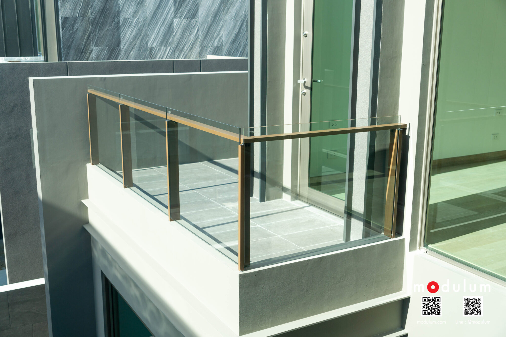 ราวกันตก ราวระเบียง กระจก รุ่น Semi-Frameless - Image 6