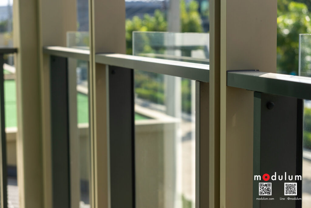 ราวกันตก-ราวระเบียง-กระจก