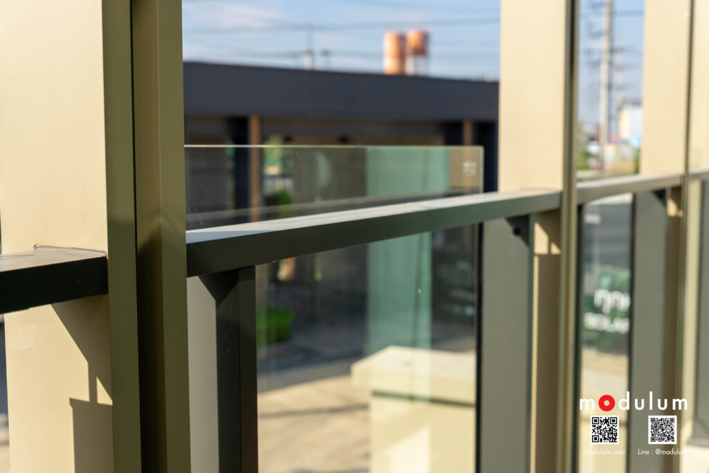 ราวกันตก-ราวระเบียง-กระจก