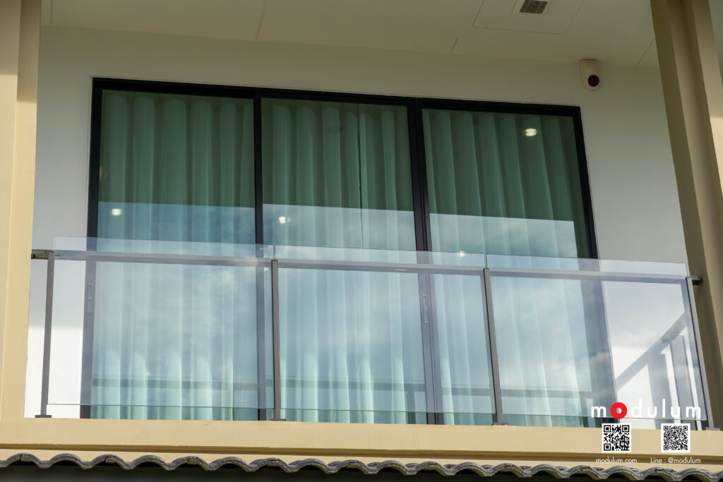 ราวกันตก-ราวระเบียง-กระจก