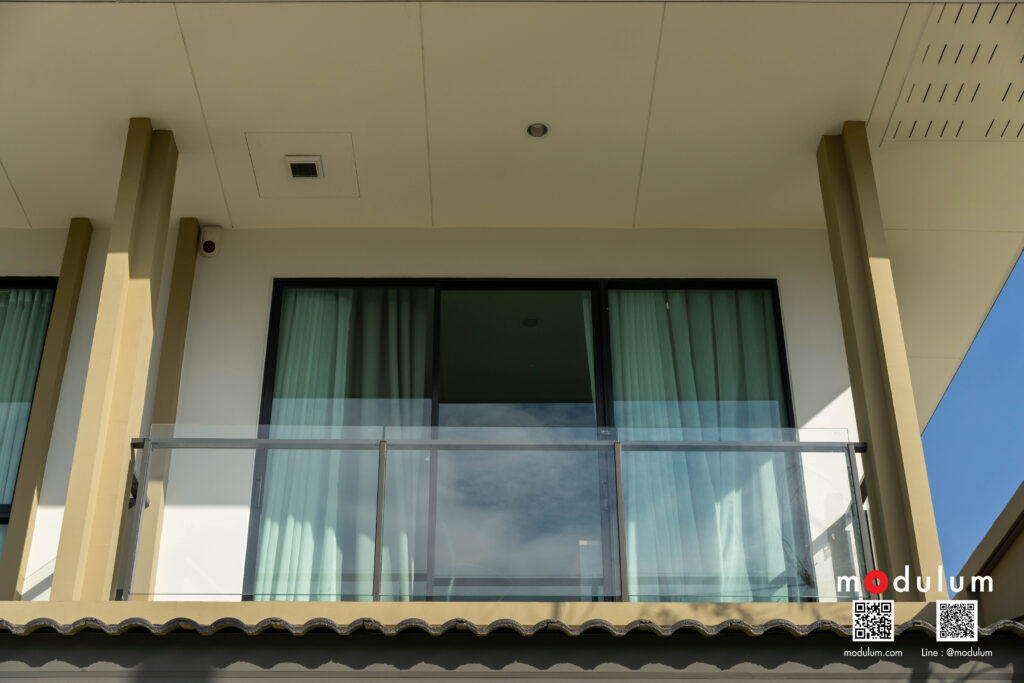 ราวกันตก-ราวระเบียง-กระจก