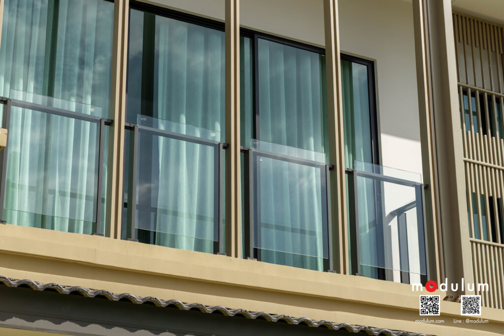 ราวกันตก-ราวระเบียง-กระจก