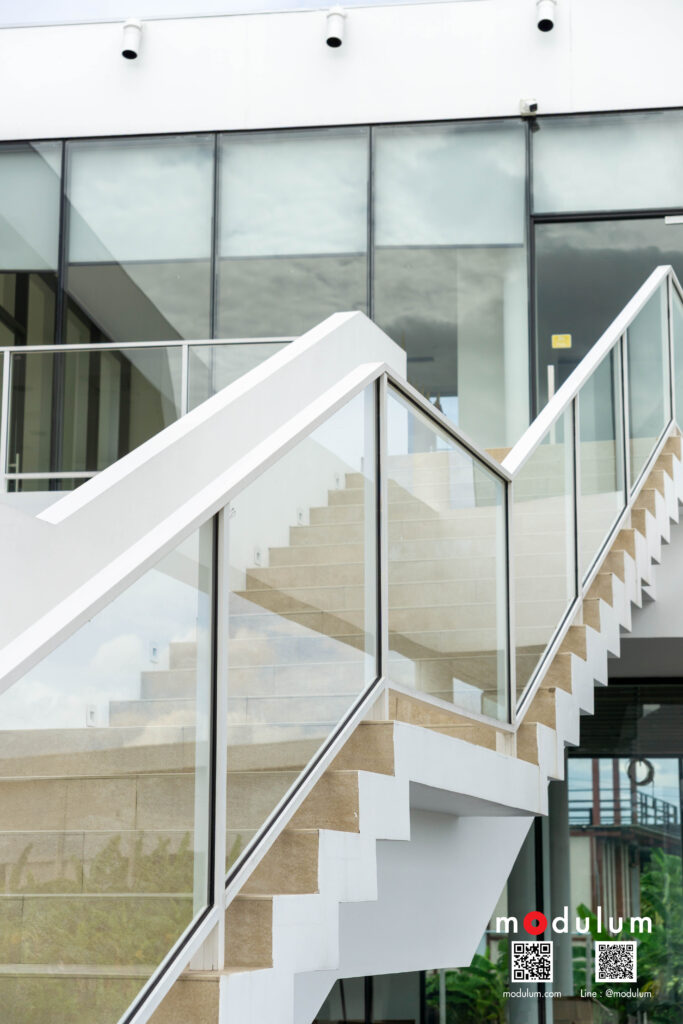 ราวกันตก-กระจกนิรภัย