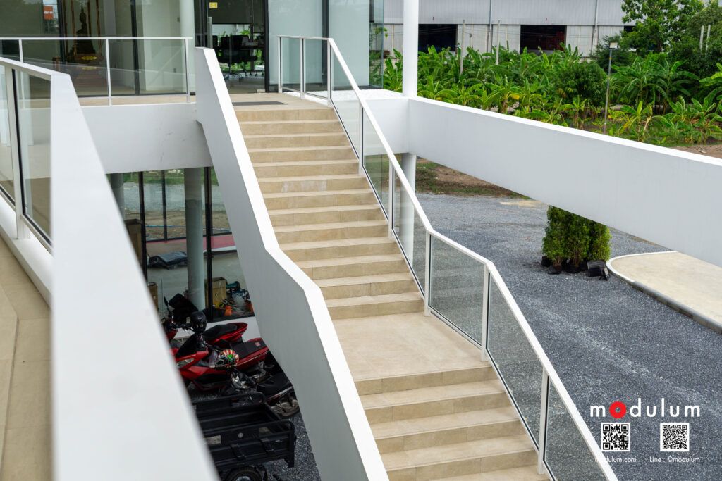 ราวกันตก-กระจกนิรภัย