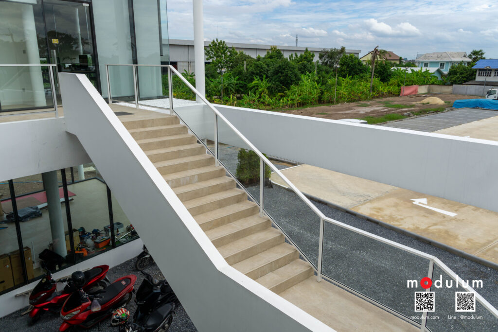 ราวกันตก-กระจกนิรภัย