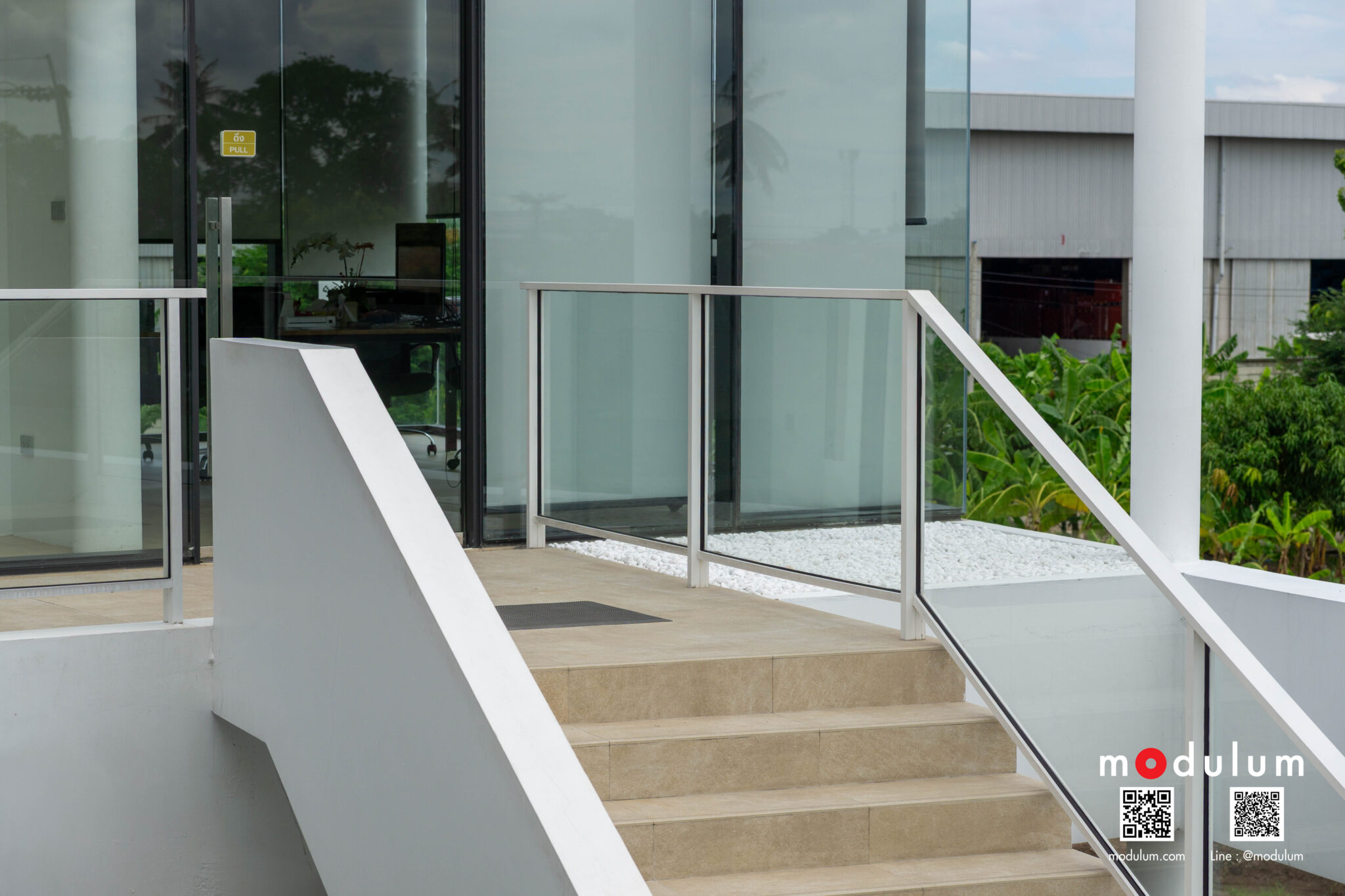 ราวกันตก-กระจกนิรภัย