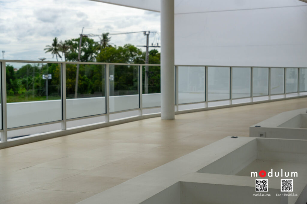 ราวกันตก-กระจกนิรภัย