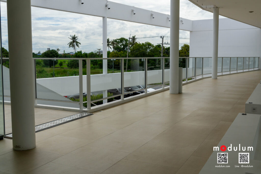 ราวกันตก-กระจกนิรภัย