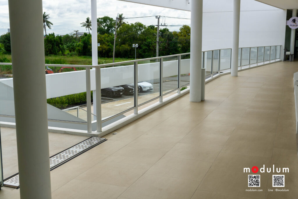 ราวกันตก-กระจกนิรภัย