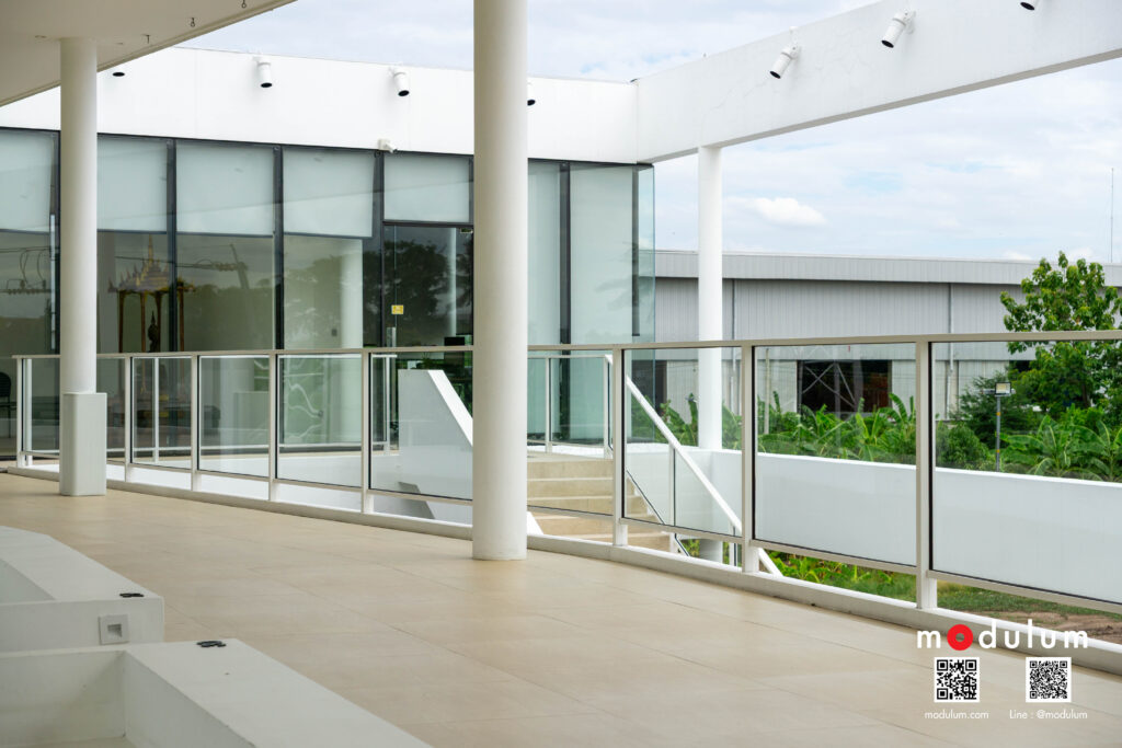 ราวกันตก-กระจกนิรภัย