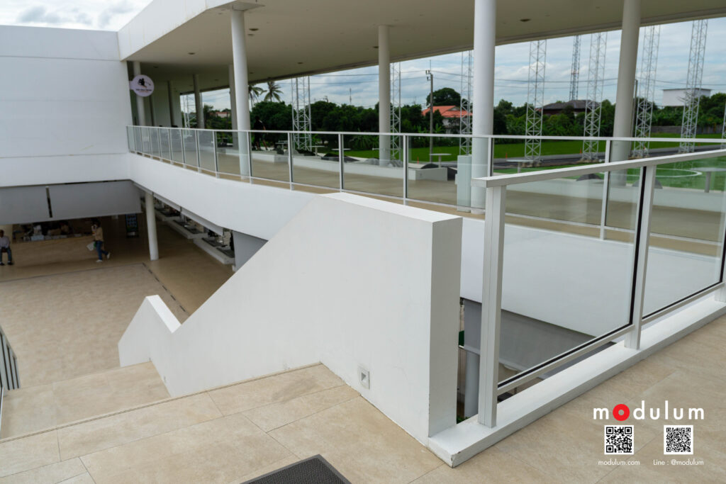 ราวกันตก-กระจกนิรภัย