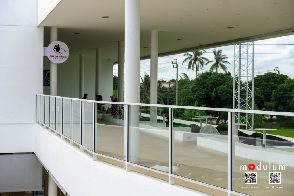 ราวกันตก-กระจกนิรภัย