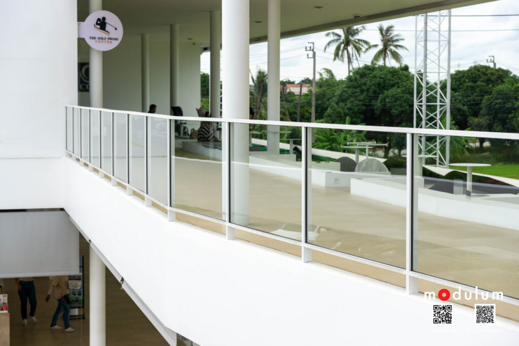 ราวกันตก-กระจกนิรภัย