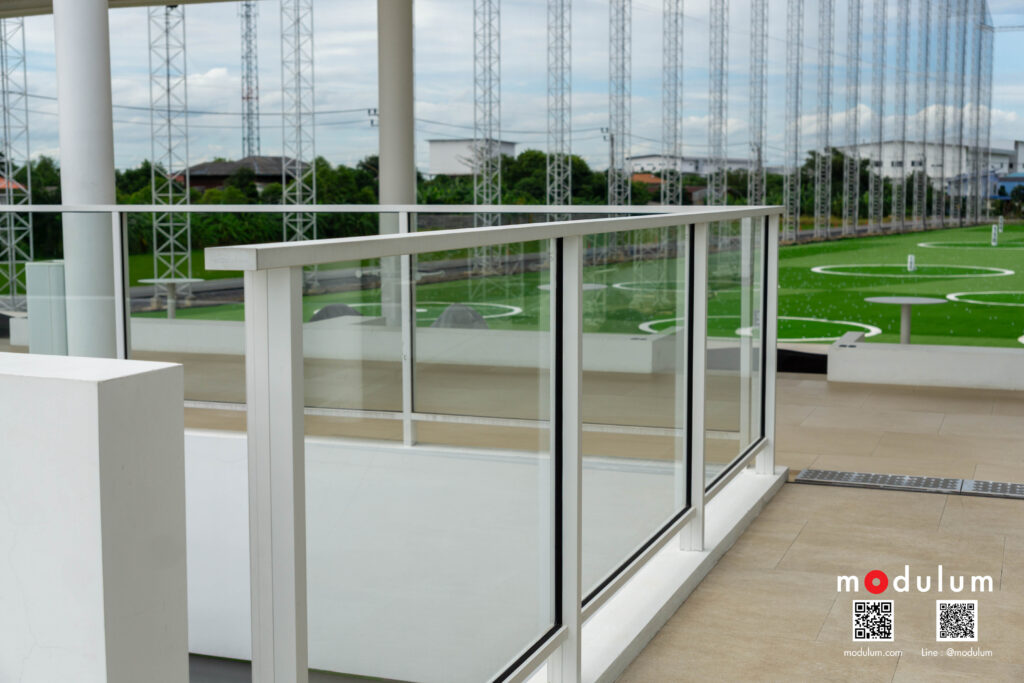 ราวกันตก-กระจกนิรภัย