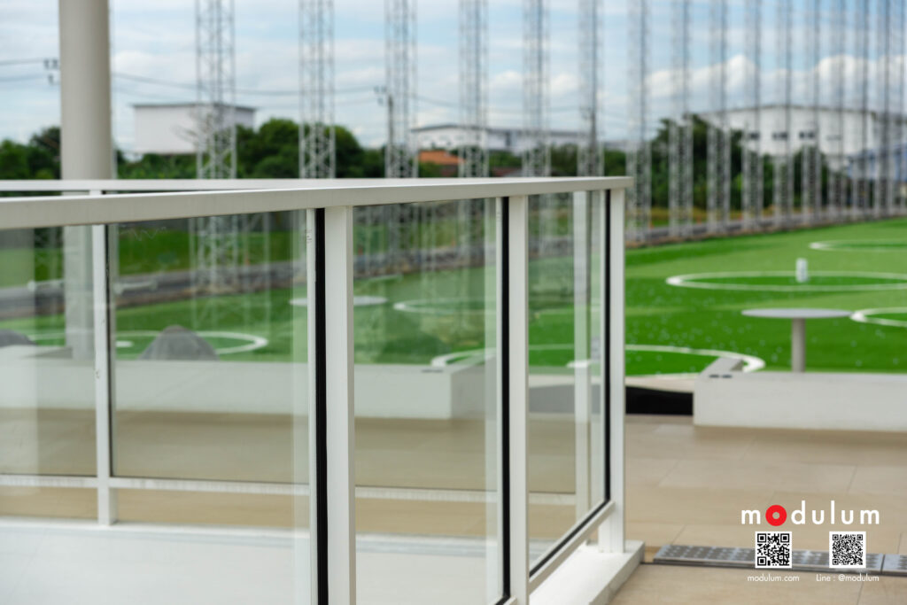 ราวกันตก-กระจกนิรภัย