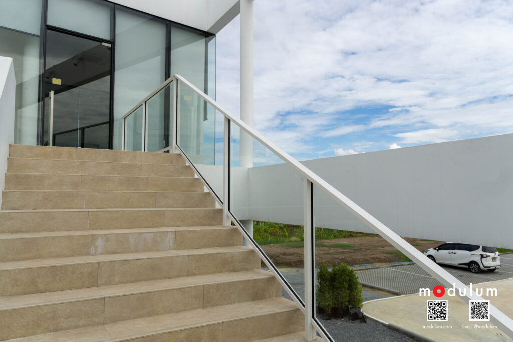 ราวกันตก-กระจกนิรภัย