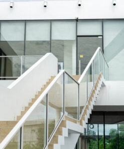 ราวกันตก-กระจกนิรภัย