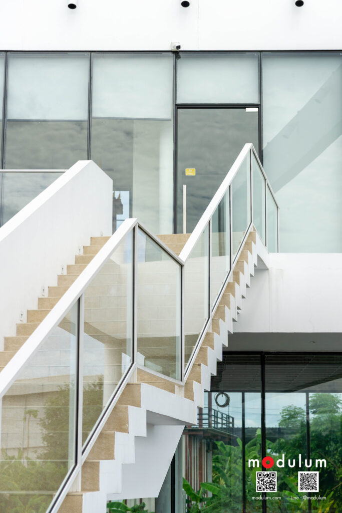 ราวกันตก-กระจกนิรภัย