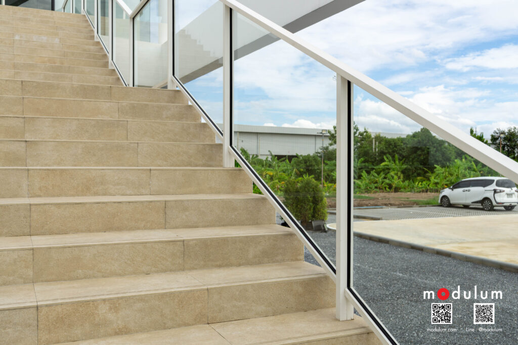 ราวกันตก-กระจกนิรภัย