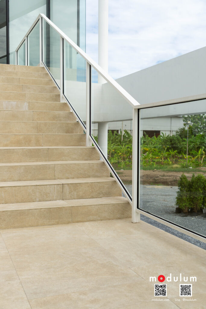 ราวกันตก-กระจกนิรภัย