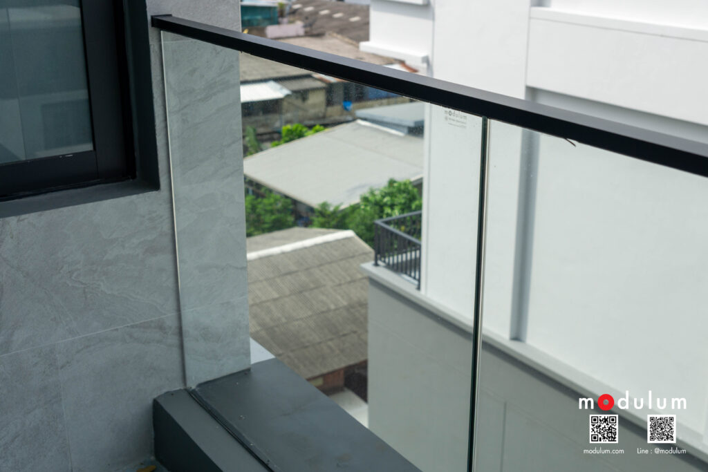 ราวกันตก-ราวระเบียง-กระจกนิรภัย