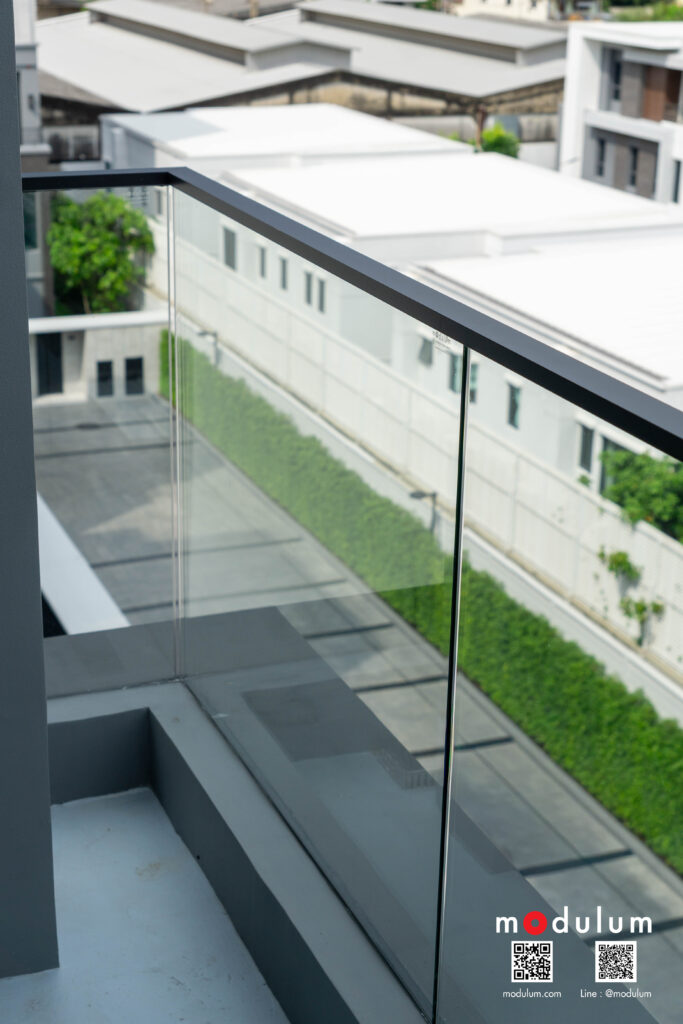 ราวกันตก-ราวระเบียง-กระจกนิรภัย