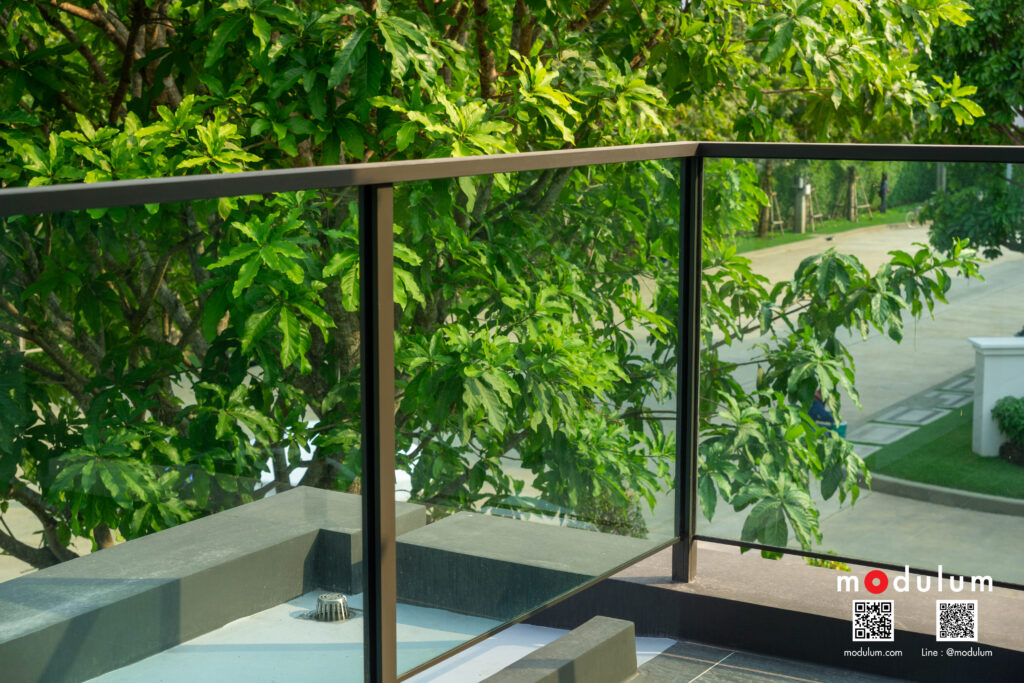 ราวกันตก-ระเบียง-กระจก